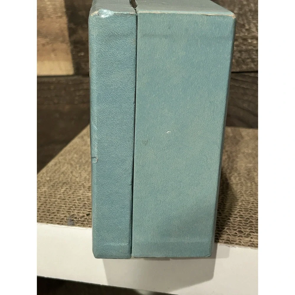 Vintage MCM Hinged 2 Tier Locking Jewelry Box Blue w/Blue Velvet Lining *No‎ Key
